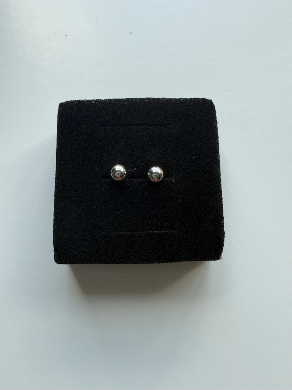 14k White Gold Bold Studs - Picture 1 of 3
